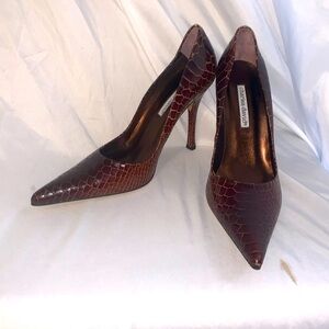 Charles David Snakeskin Pumps